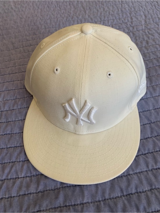 New era Other - New Era Cream New York Yankees Snapback Cap